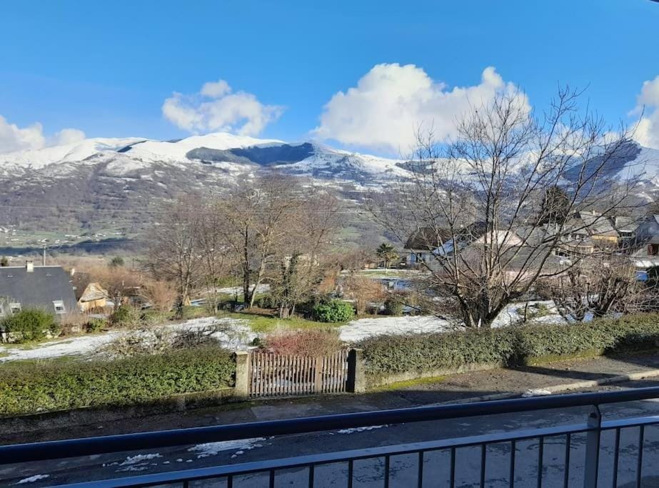 Nearby landmark, Day, Natural landscape, Winter, Mountain view