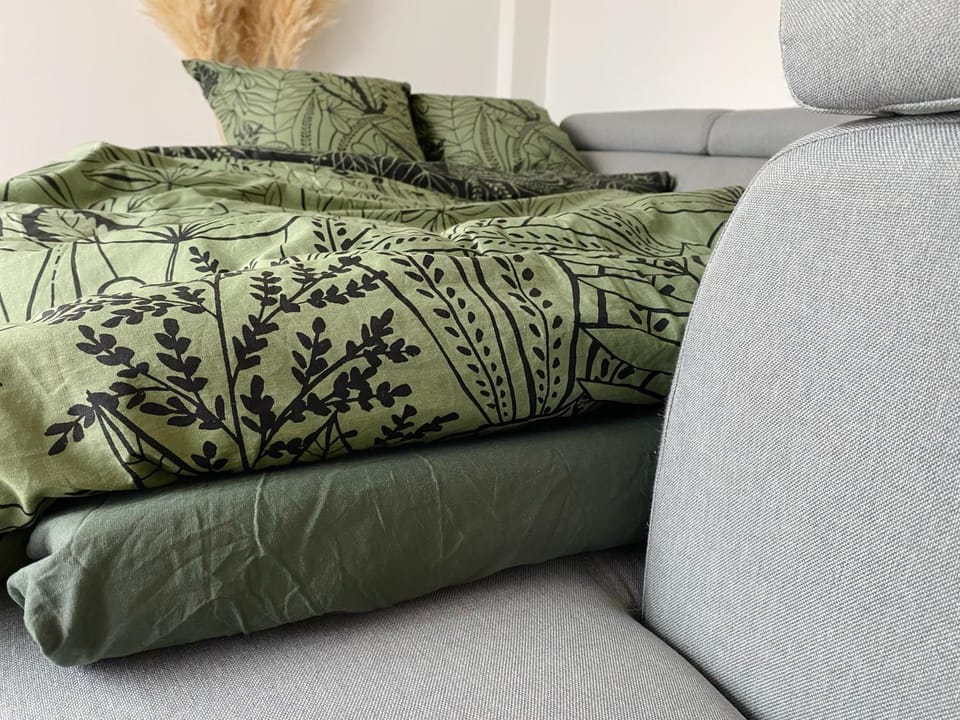Bed, Living room, Decorative detail