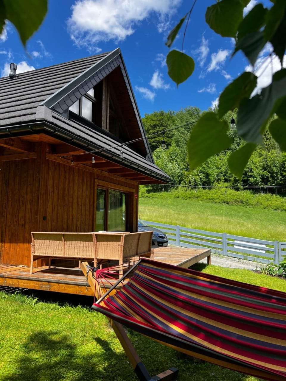 Property building, Natural landscape, Garden, Lake view, Mountain view, sunbed