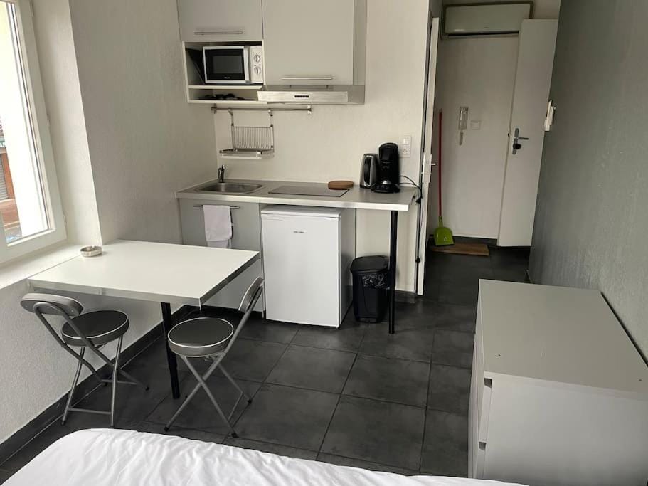 Studio2 proche fac climatisé Apartment in Albi