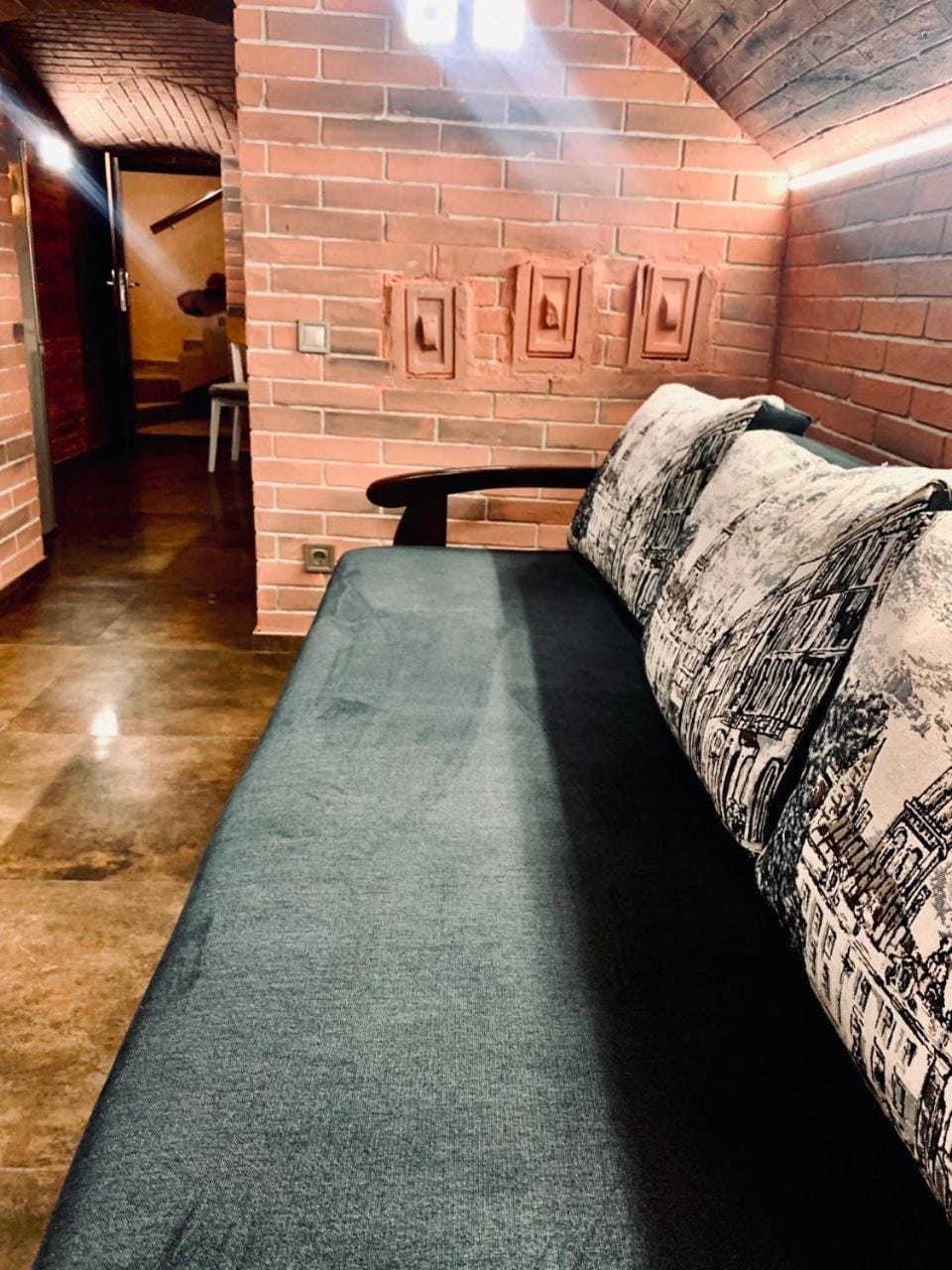 Bed, Photo of the whole room, Seating area, Bedroom