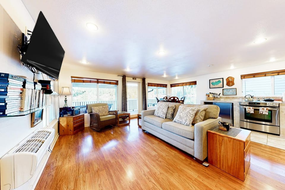 Lake Wooten Cabin Cabin in Hood Canal
