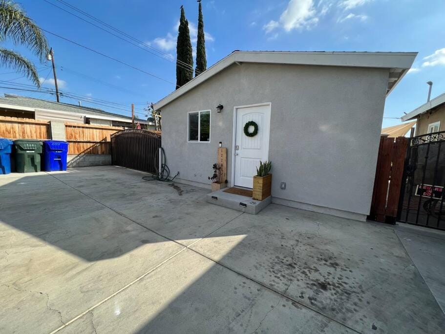 La Casita de Whittier, Private Unit w/patio area, Disney, Biola, Knotts House in La Mirada