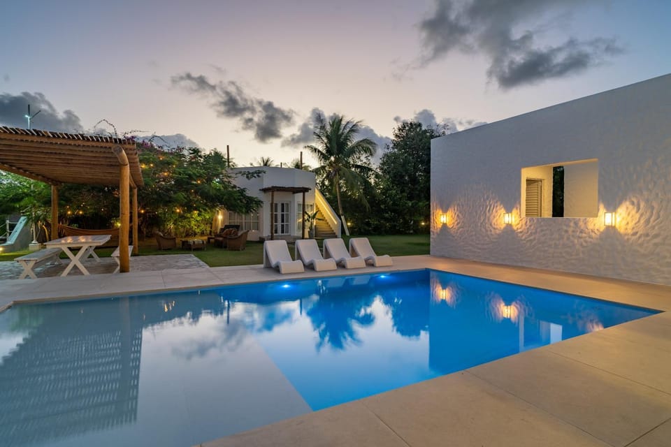 Property building, Swimming pool