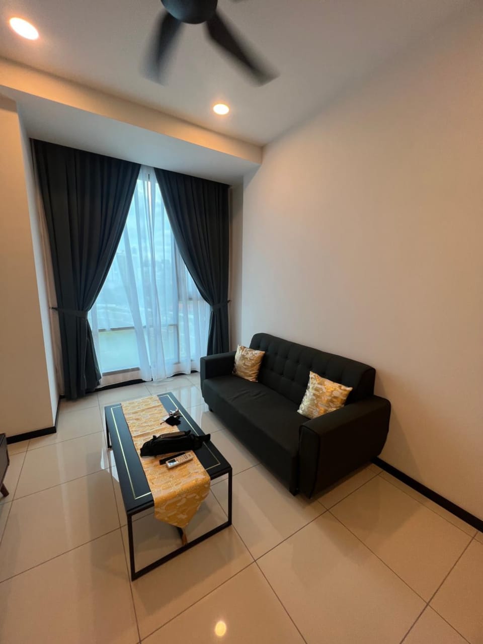 TV and multimedia, Living room, Seating area, fireplace