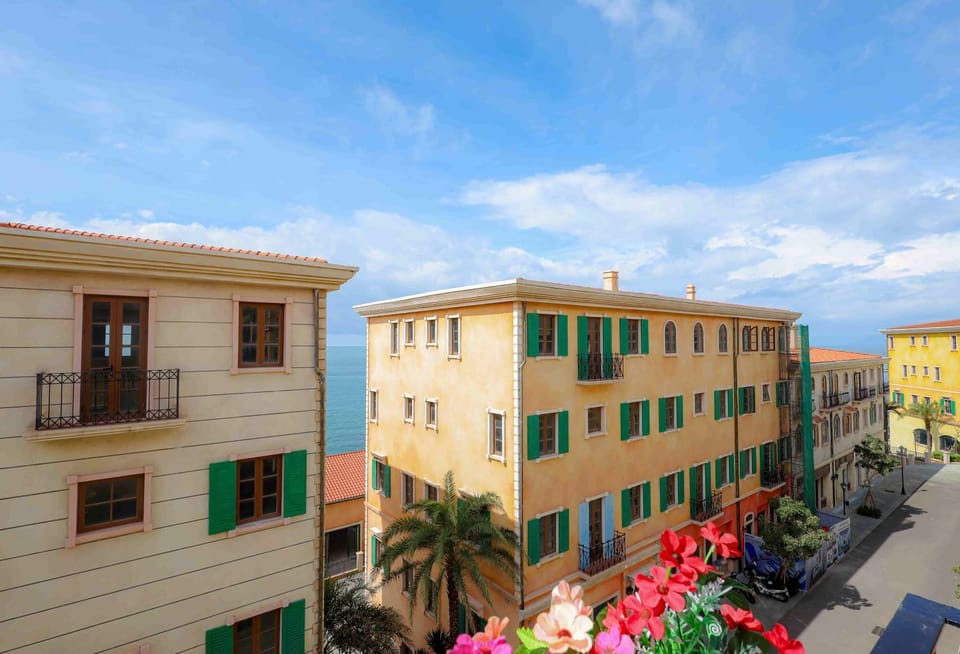 Property building, Neighbourhood, Street view
