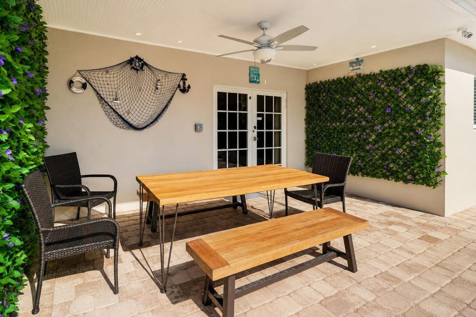 Patio, Seating area, Dining area