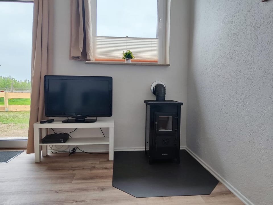 Living room, fireplace