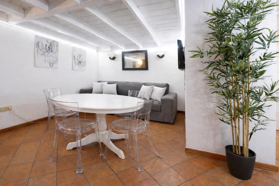 Via dei Cestari loft Apartment in Rome