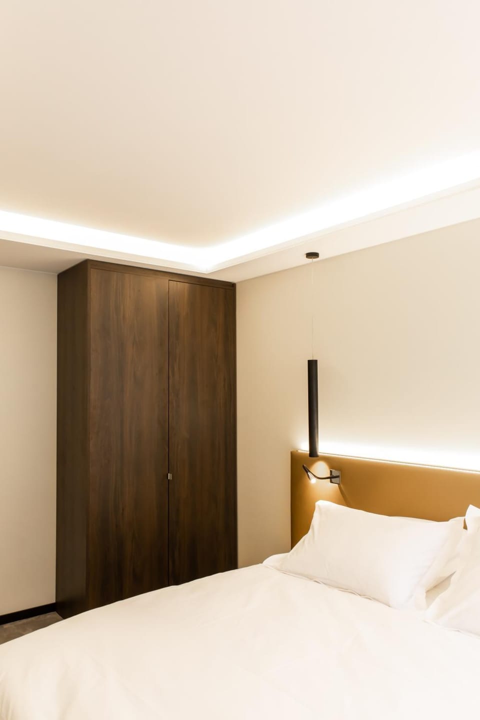 Bed, Photo of the whole room, Bedroom, wardrobe, air conditioner