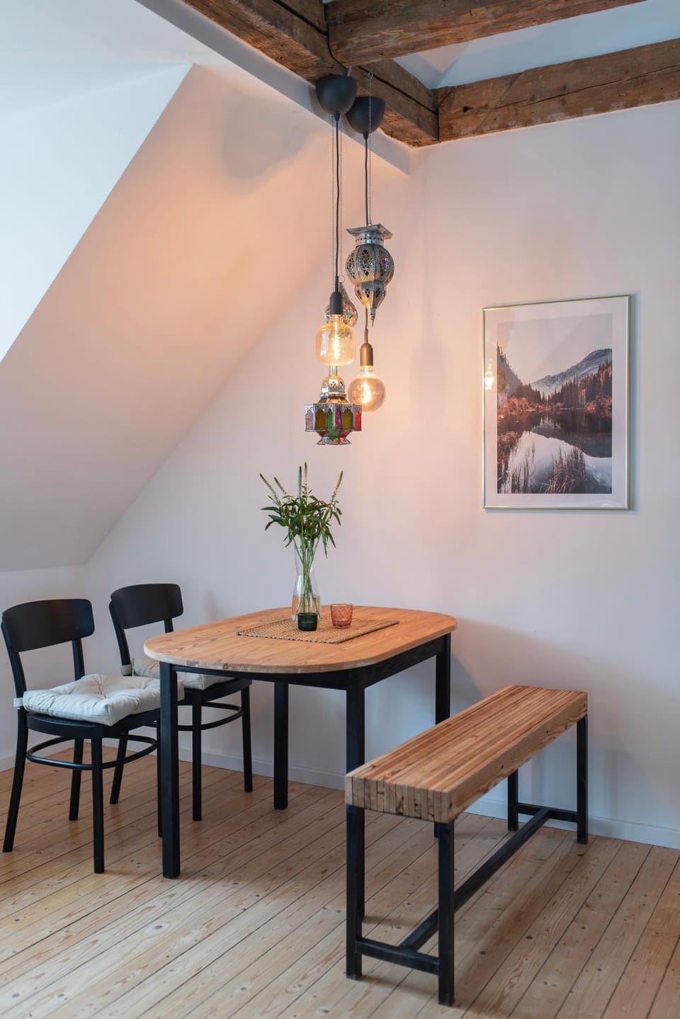 Seating area, Dining area