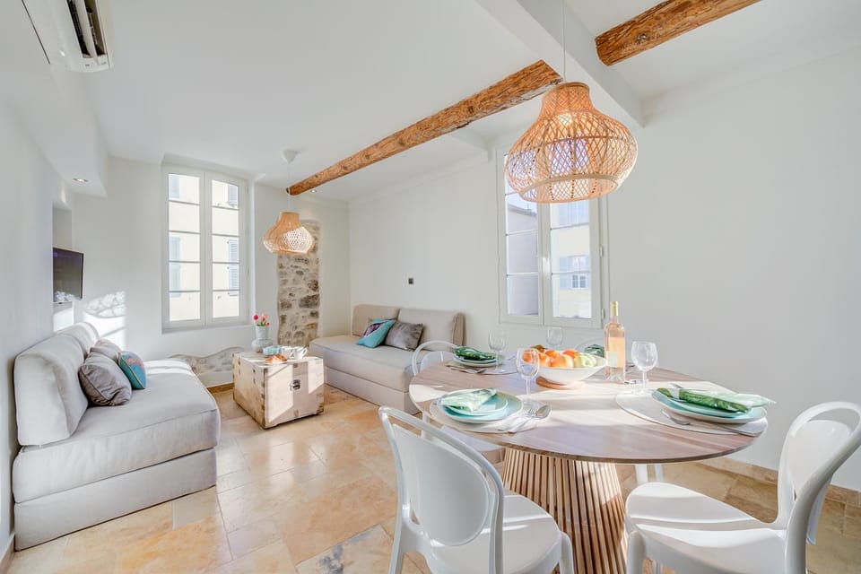 Living room, Living room, Dining area, Dining area