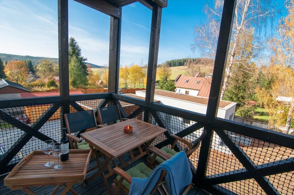 View (from property/room), Balcony/Terrace