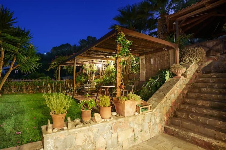 Four seasons! Apartment in Crete