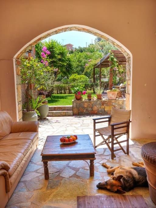 Four seasons! Apartment in Crete