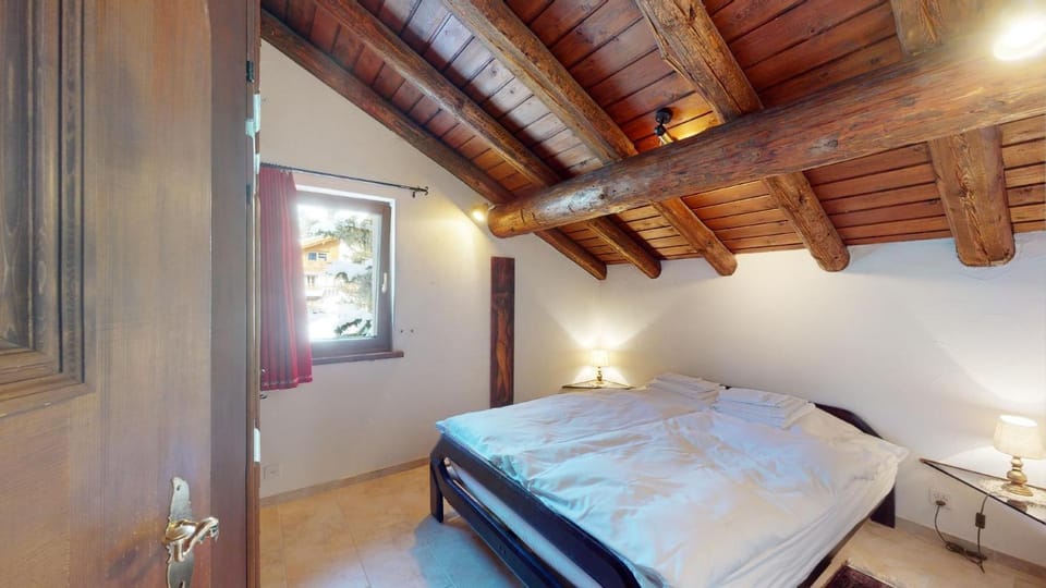 Abitaziun Merla - La Punt Chamues-ch Apartment in Canton of Grisons