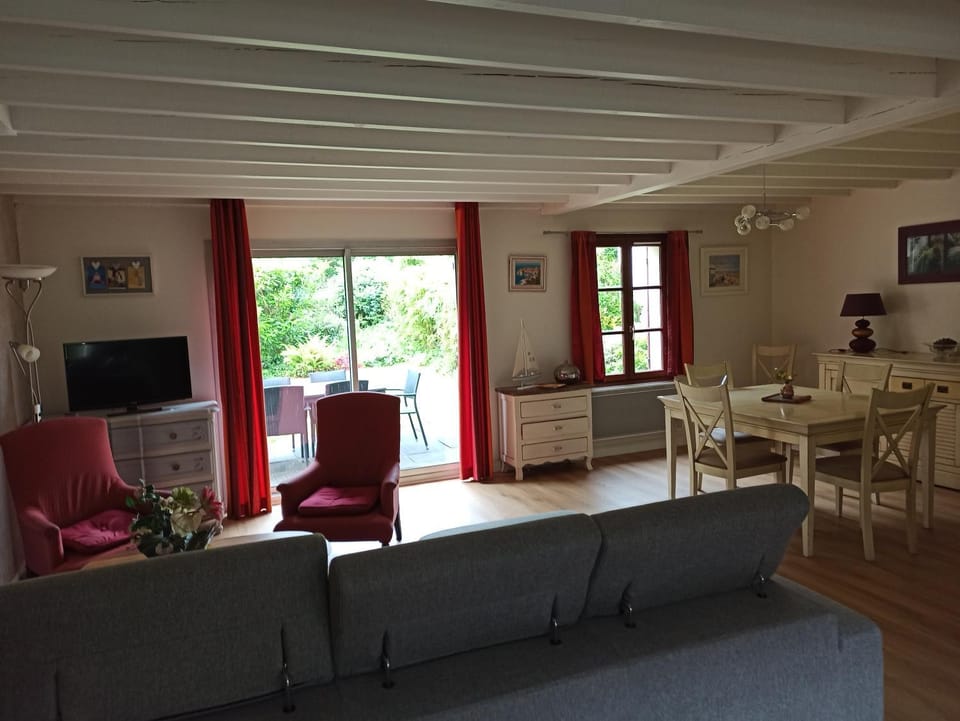 Maison proche centre équestre et forêt avec jardin House in Hauts-de-France