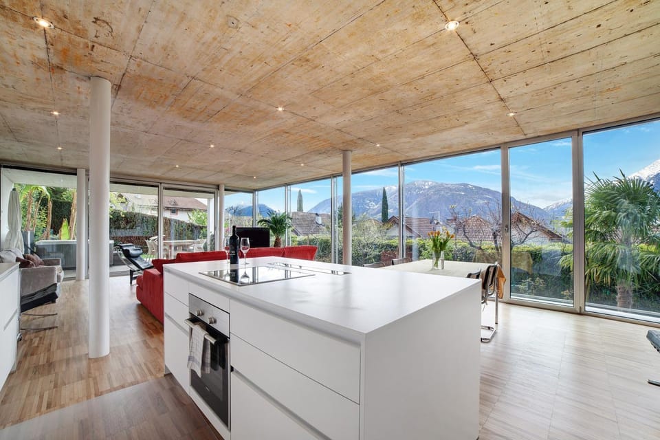 Property building, Kitchen or kitchenette, Living room