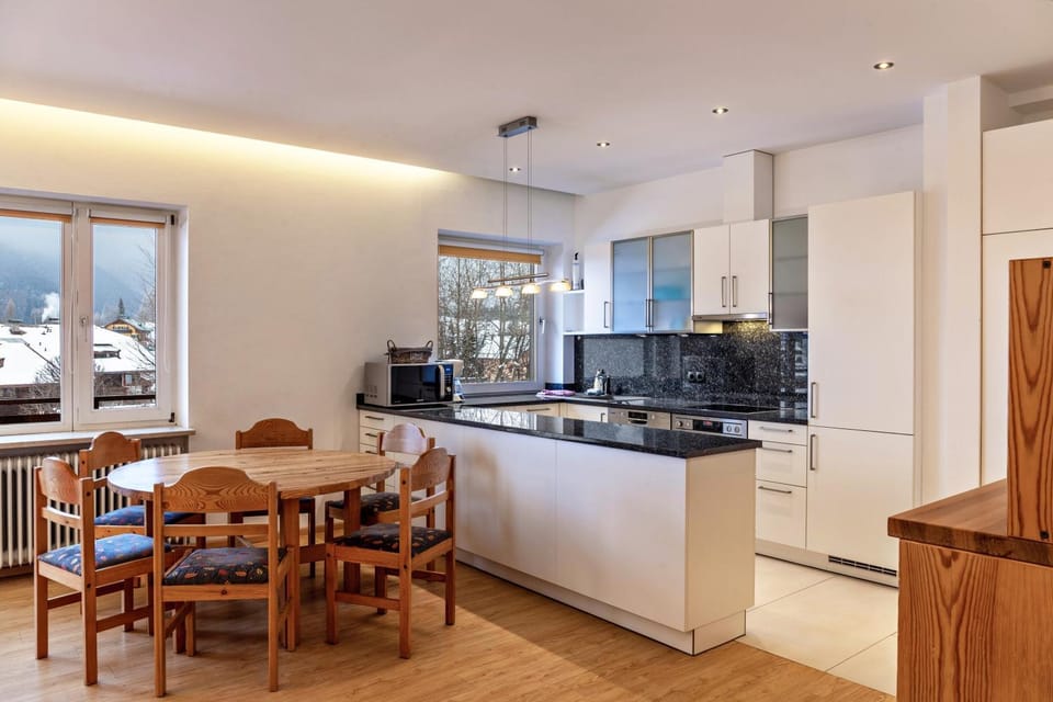 Property building, Kitchen or kitchenette, Living room