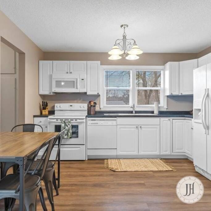 Kitchen or kitchenette, dishwasher, minibar, pet friendly