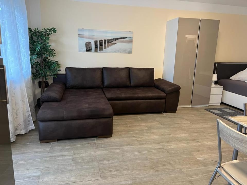 Sleep & Living FeWo Forst Apartment in Baden-Württemberg