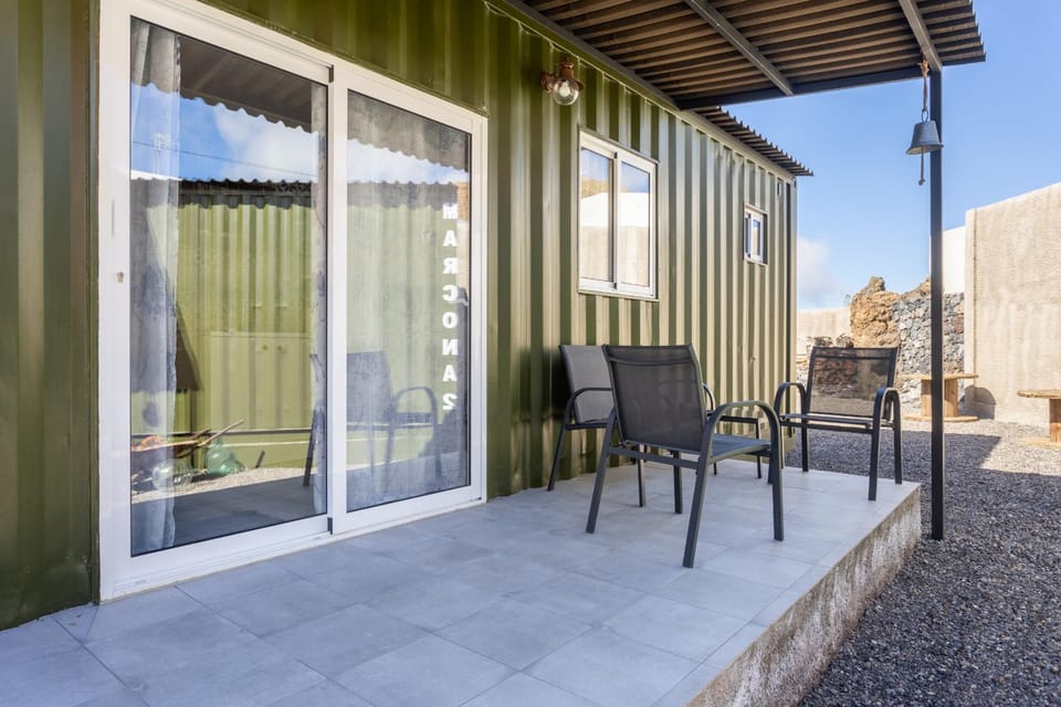 Property building, Facade/entrance, Off site