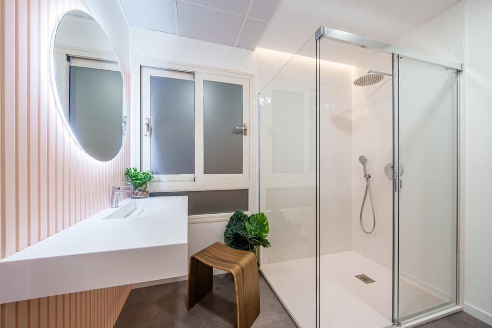 Shower, Bathroom