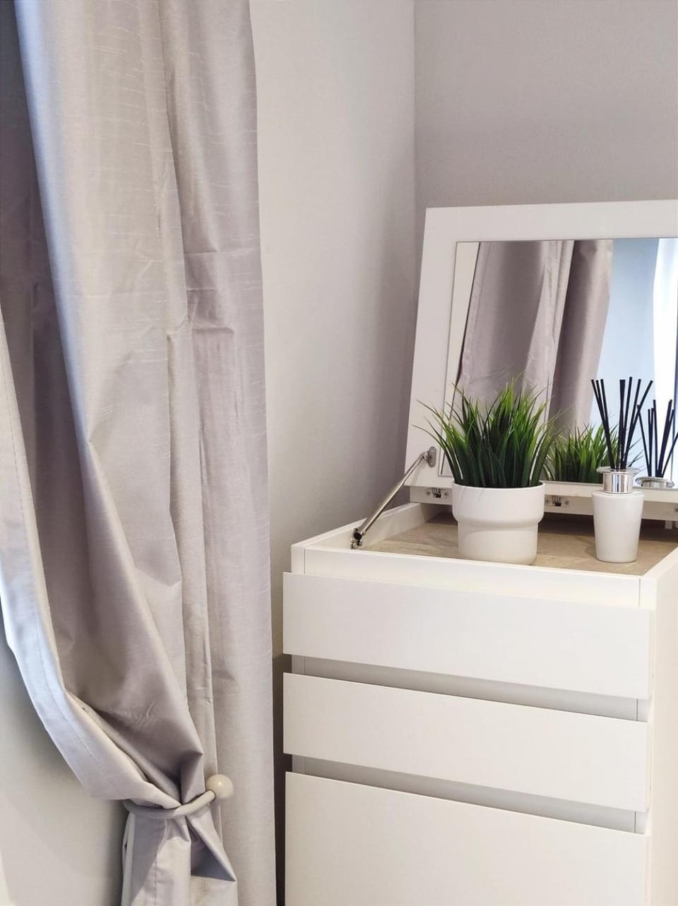 Chic Apt in the Heart of Portrush - Princess Green 2 Apartment in Portrush