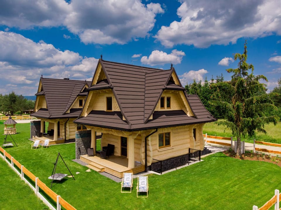 Property building, Garden, Garden view