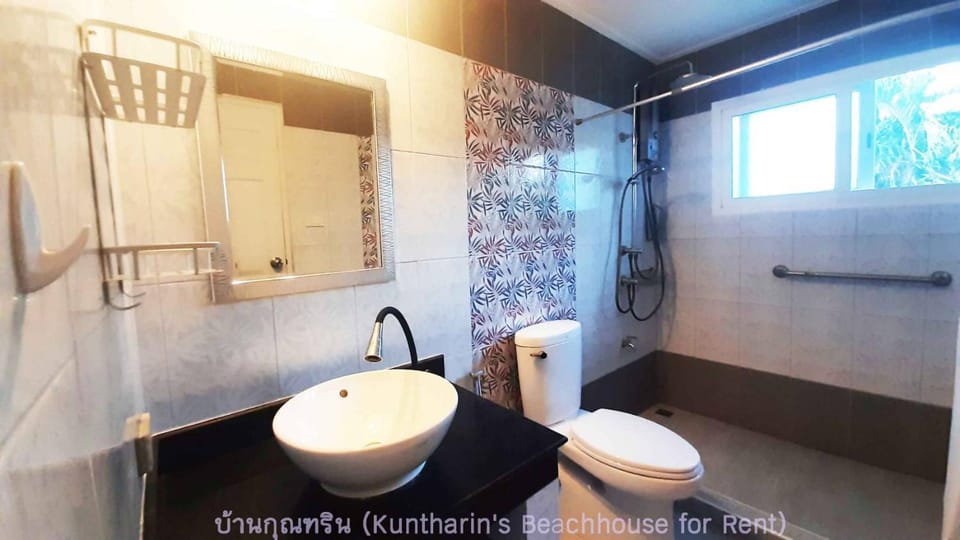 Resort house - 2 min walk to the beach House in Prachuap Khiri Khan, Thailand