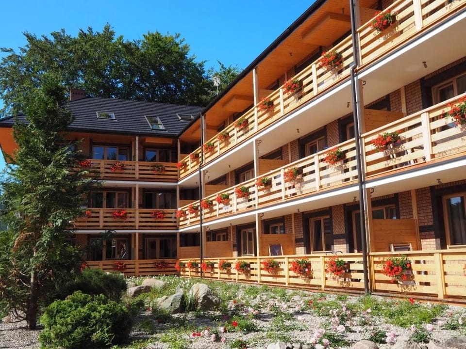 Property building, View (from property/room), Balcony/Terrace