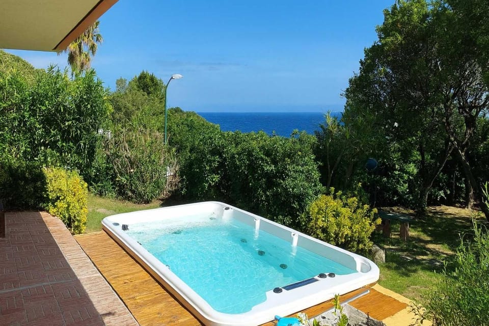 Sea view, Swimming pool