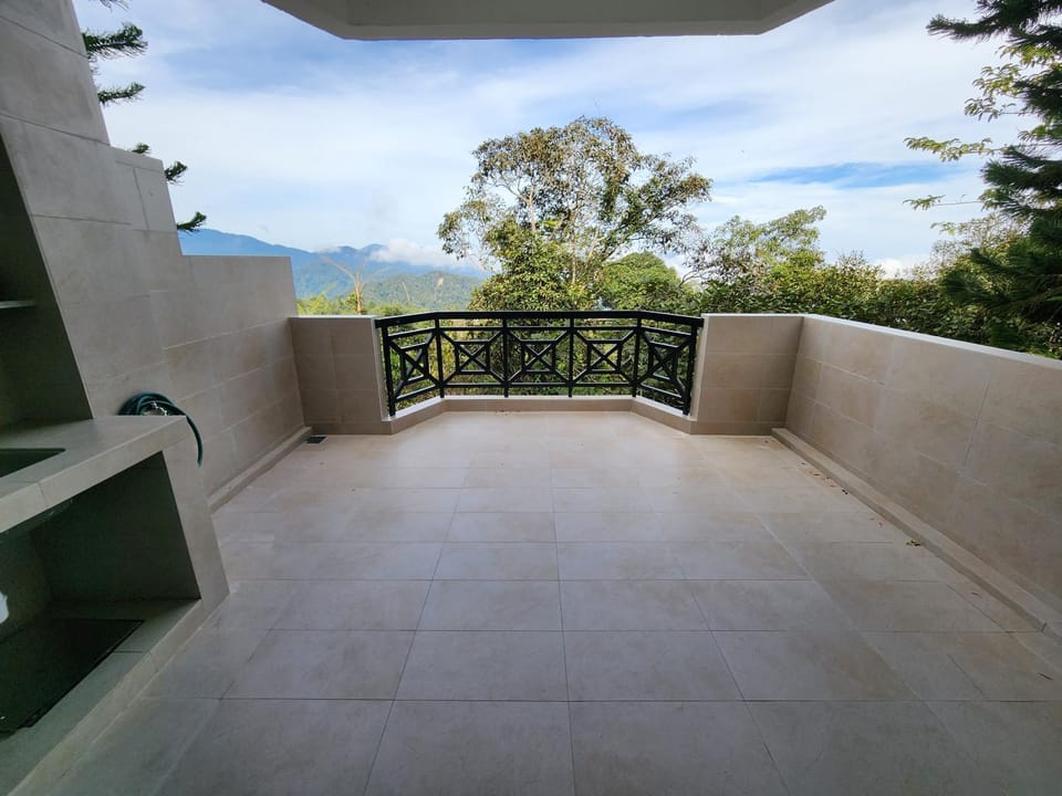Natural landscape, Balcony/Terrace, Landmark view, Mountain view