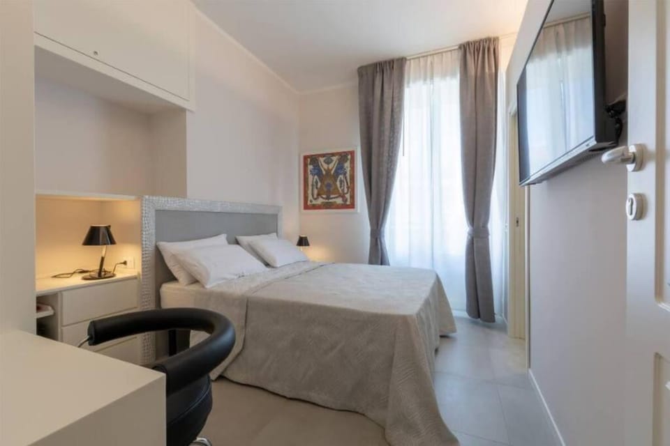 Stylish four bedrooms apartment - Florence center Apartment in Florence