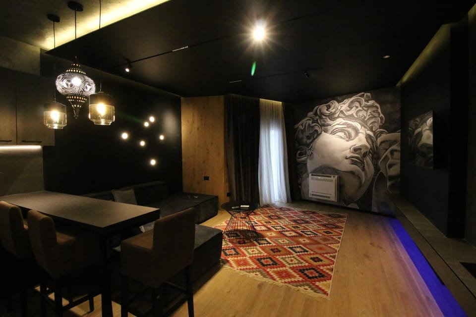 Living room, Seating area, Dining area