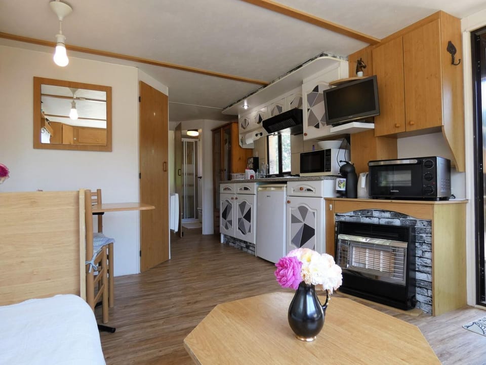 Ferme équestre du grand Epinay Campground/ 
RV Resort in Centre-Val de Loire