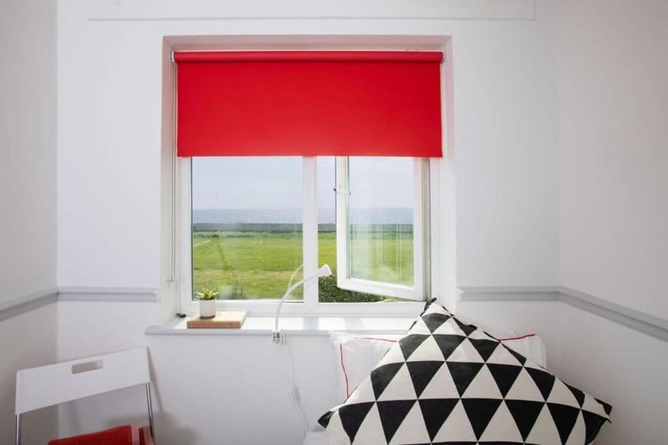 Bright & modern Sussex seafront home Great views House in Selsey