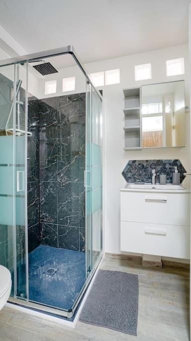 Shower, Bathroom