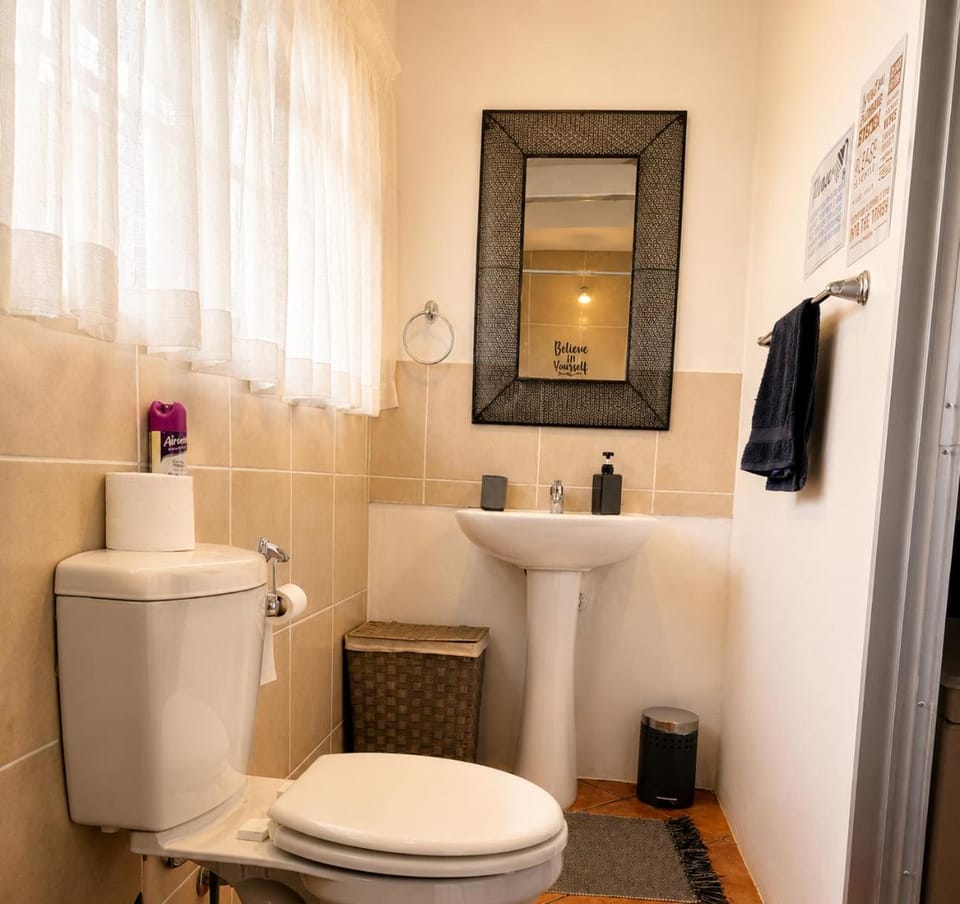 Zhantique Guest House 1- Unit 4 Bed and Breakfast in Gauteng