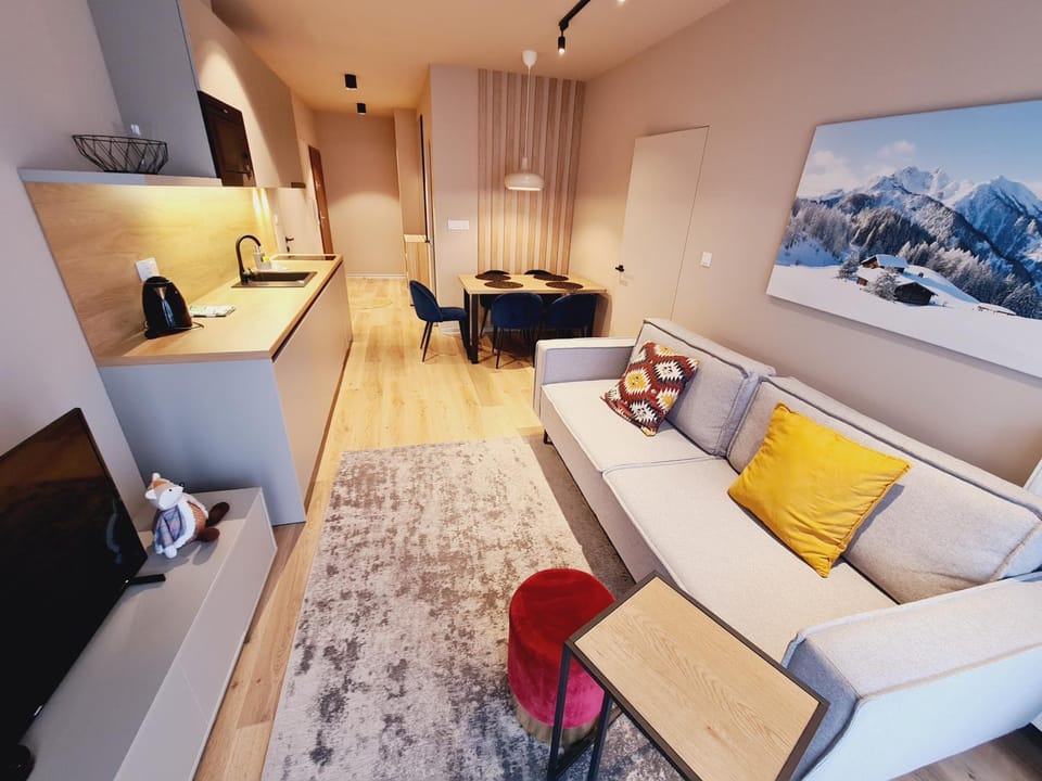 Apartament D2 Karpatia - 5D Apartamenty Apartment in Lower Silesian Voivodeship