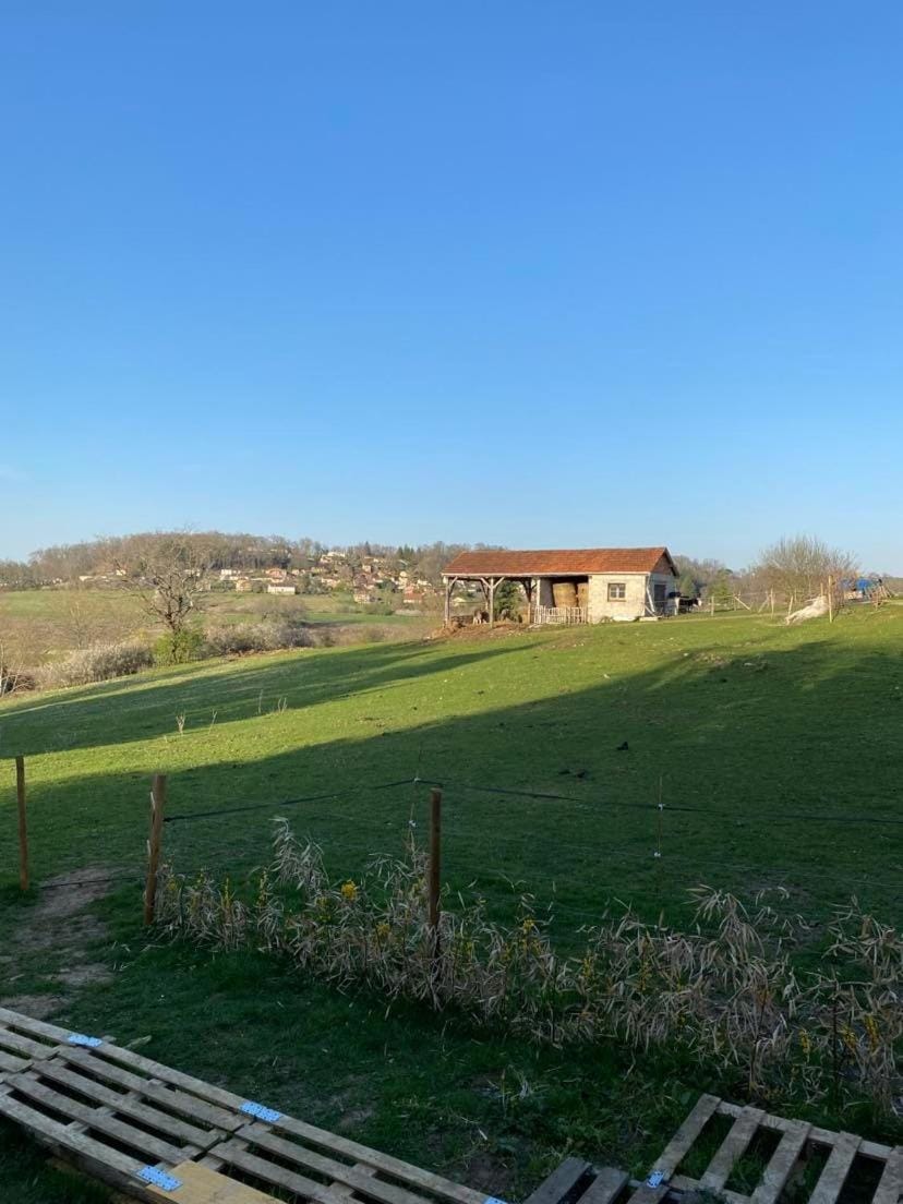 Gîte pèlerin - "Les Sources" - Chambres Dortoirs Luxury tent in Occitanie