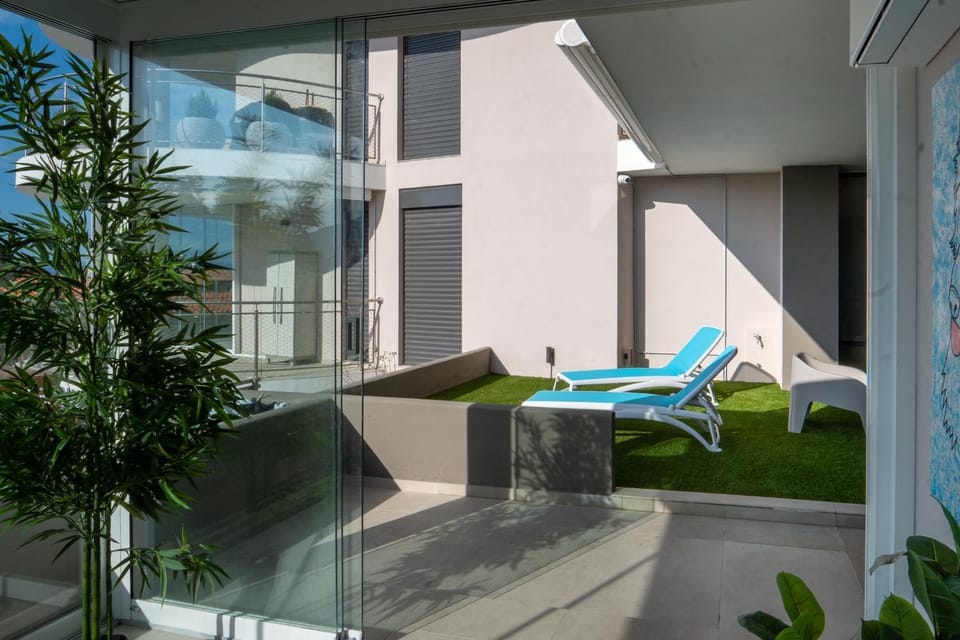 Garden, Balcony/Terrace, Living room, Garden view, sunbed