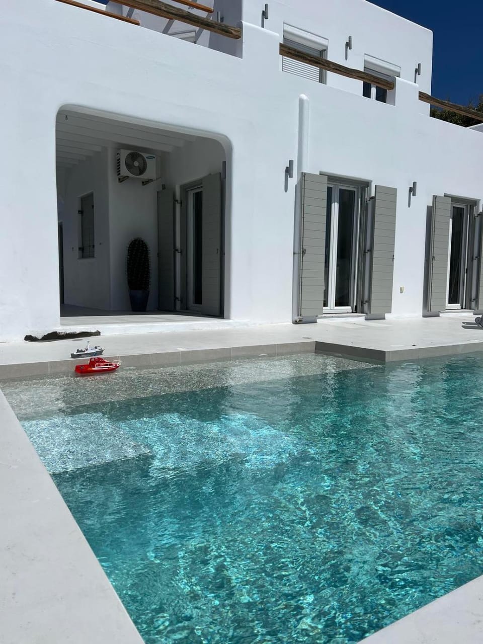 White Villa Milos Villa in Milos
