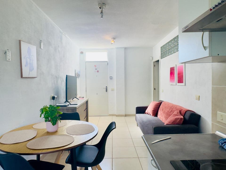 Communal lounge/ TV room, Living room, Lounge or bar