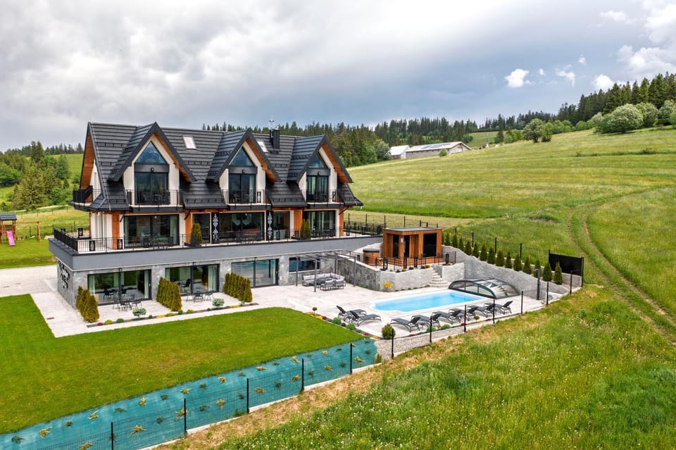 Property building, Spring, Natural landscape, Children play ground, Sauna, View (from property/room), Garden view, Mountain view, Pool view, Swimming pool, sunbed