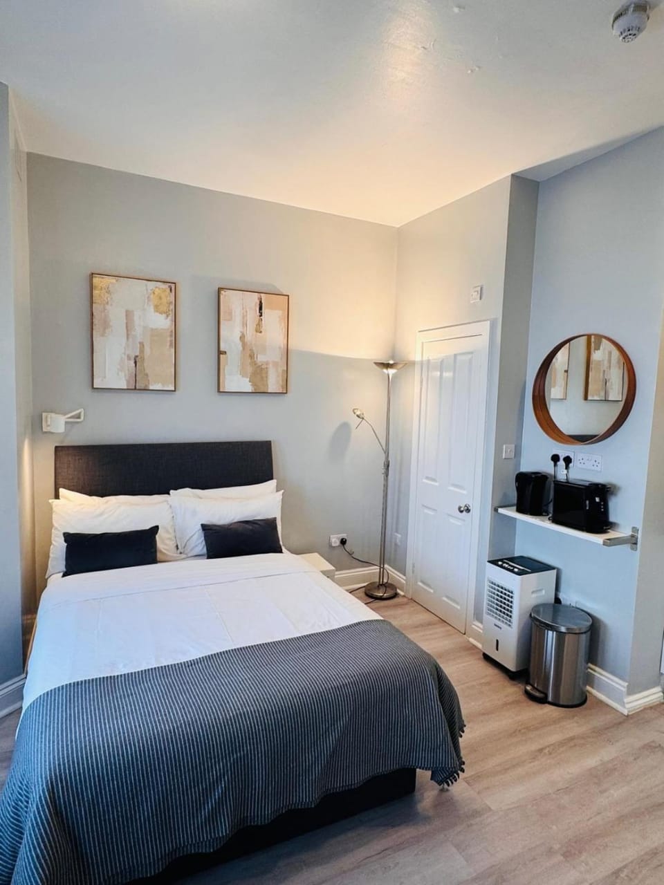 Stylish Studios by Luxestays Fulham Apartment in London