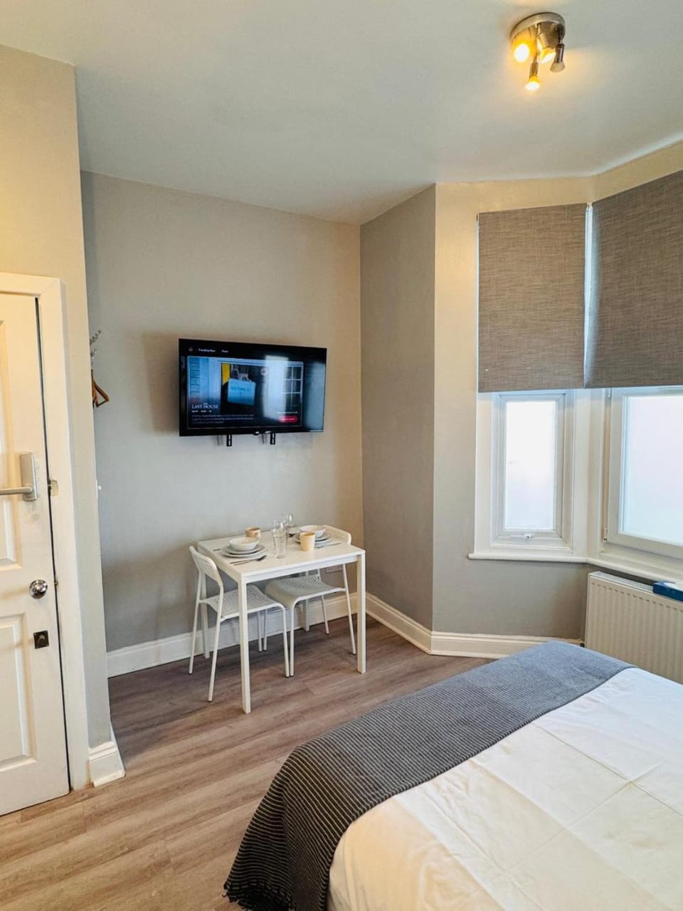 Stylish Studios by Luxestays Fulham Apartment in London