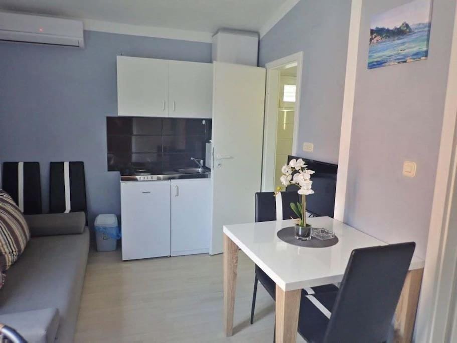 Apartmani Lana, 40 metara do mora, Seline (4+1) Apartment in Seline