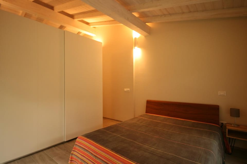 Bedroom, Bedroom