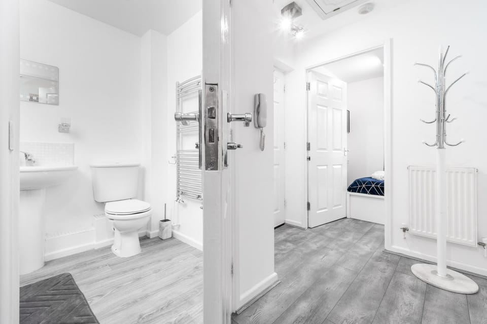 Toilet, Bathroom